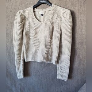 Universal Thread Women's V-Neck Sweater - Cream